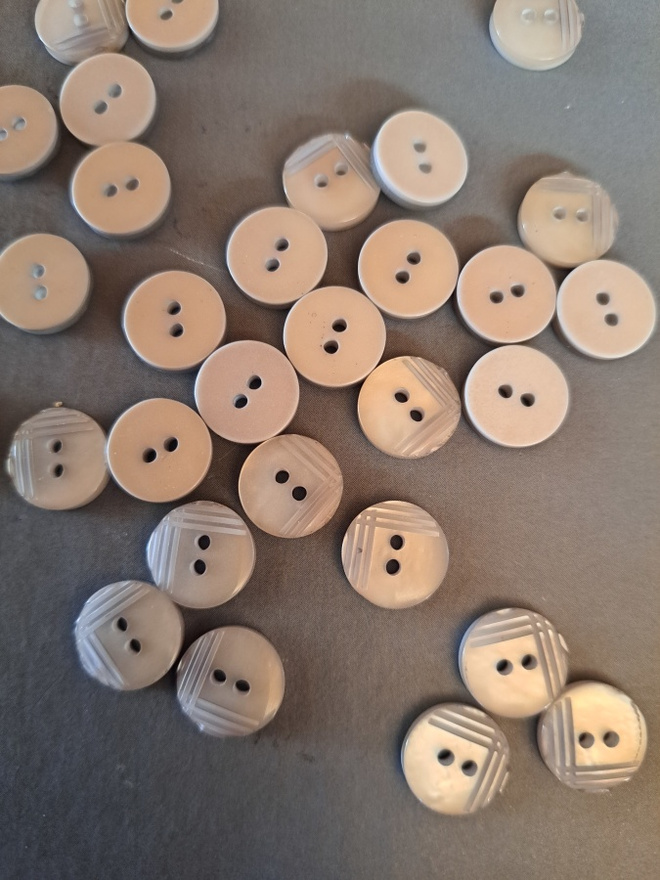 Vaaleansininen pikku nappi 12mm