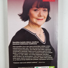 Outi Pakkanen : Korttelin kuningatar - pikkukuva 2