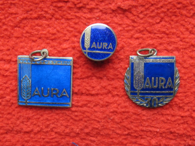 3 x Vakuutusyhtiö Aura
