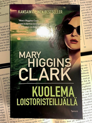 Mary Higgins Clark - Kuolema loistoristeilijällä (pokkari)