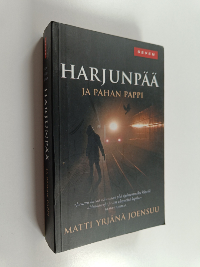 Matti Yrjänä Joensuu : Harjunpää ja pahan pappi