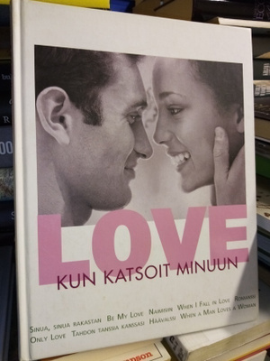 Nuottikirja LOVE KUN KATSOIT MINUUN