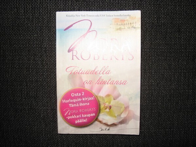 Nora Roberts*Totuudella on hintansa v.2012 pokkari