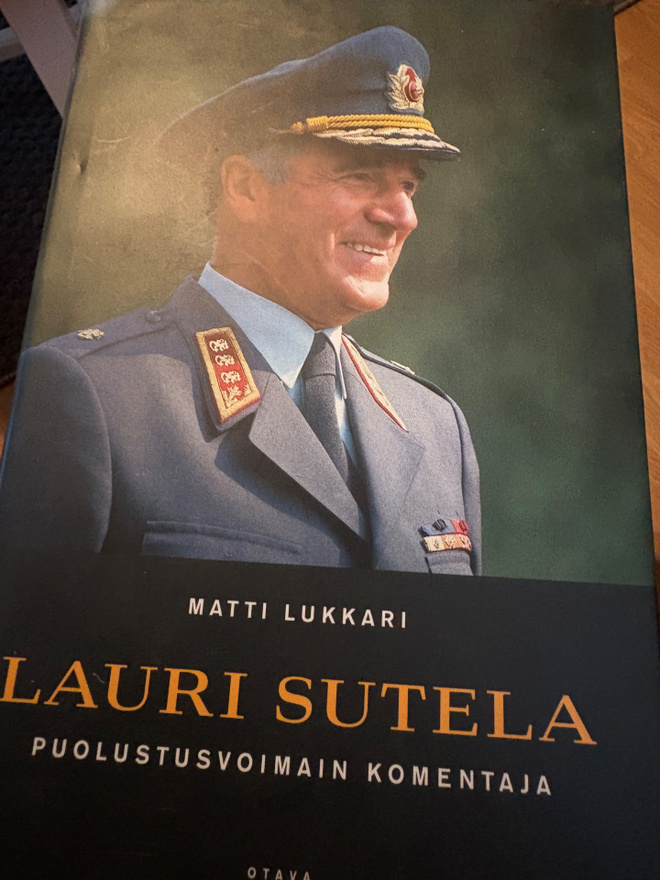 Lauri Sutela puolustusvoimain komentaja