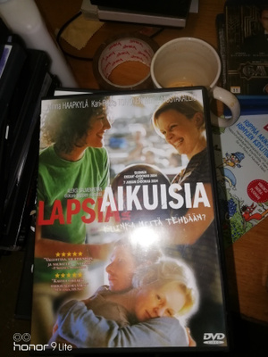 Lapsia ja aikuisia