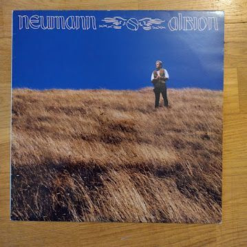 Neuman (Dingo)-Albion LP nimmarit