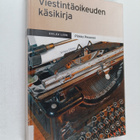 Pirkko Pesonen : Viestintäoikeuden käsikirja 2011 - pikkukuva 1