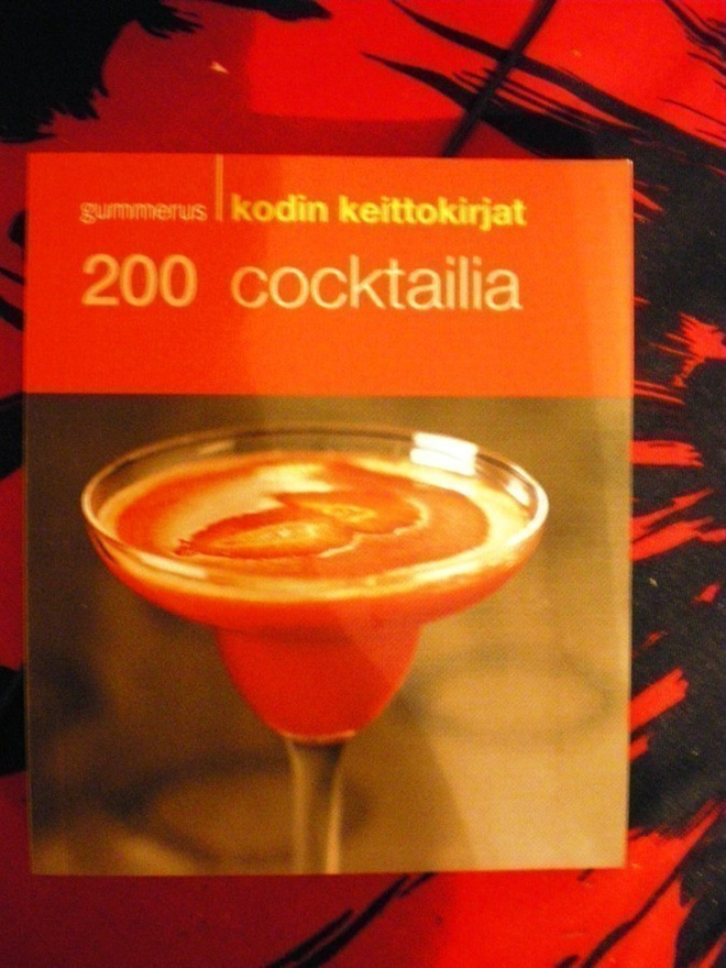 200 cocktailia – Kodin keittokirjat                         