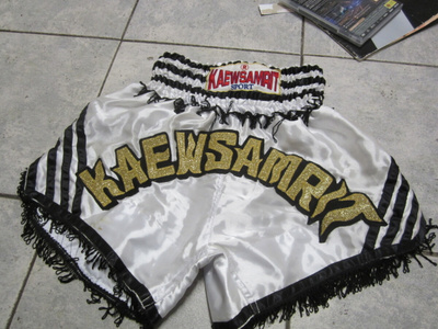 VANHAT THAI BOXING SHORTSIT !!