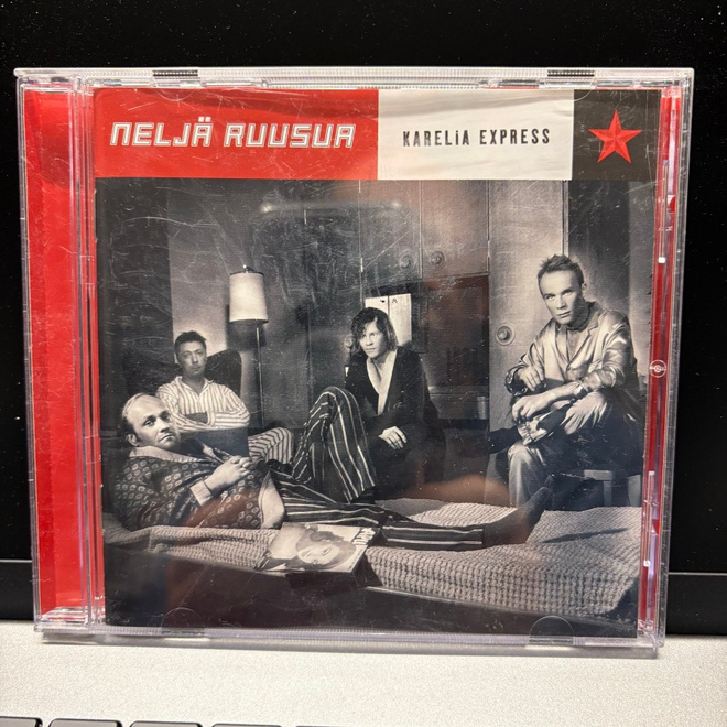NELJÄ RUUSUA - Karelia Express cd