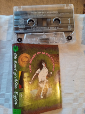 C- KASETTI: ALICE COOPER : THE BEST OF ALICE COOPER