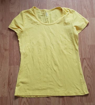 Hyvä vaatepaketti koko M sis.19 kpl