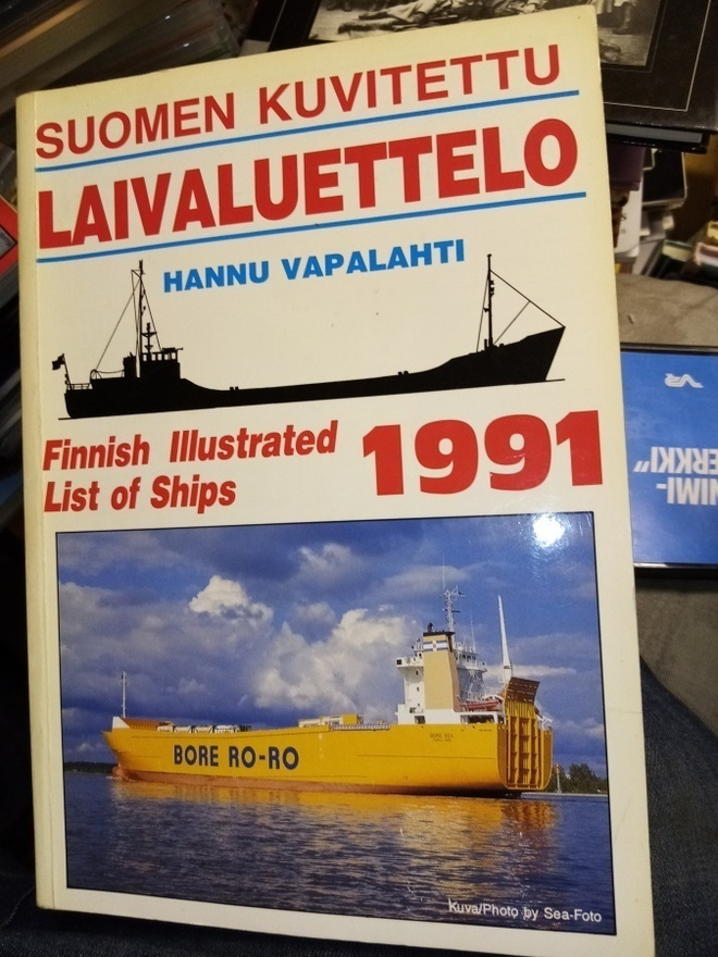 Vapalahti : Suomen kuvitettu laivaluettelo 1991