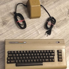 Commodore 64 + virtalähde - pikkukuva 1