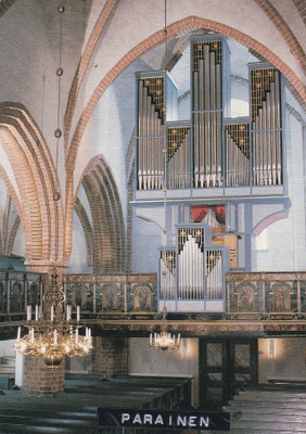 KIRKKOKORTTI - PARAISTEN KIRKKO - SISÄKUVA - 2