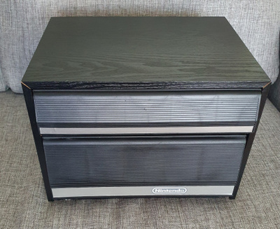 Nintendo Nes Säilytyslaatikko+Pistooli