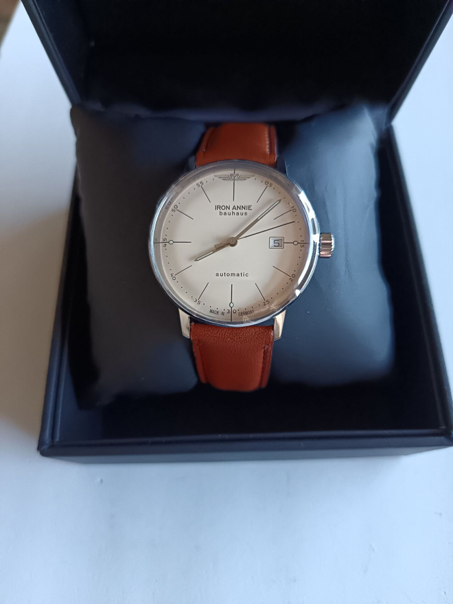 Iron Annie Bauhaus Automatic 5050-5 - ETA 2824-2/Sellita SW