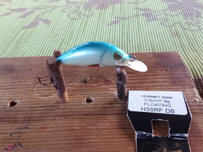 Salmo  Hornet Floating 3SRF 3,5cm DB
