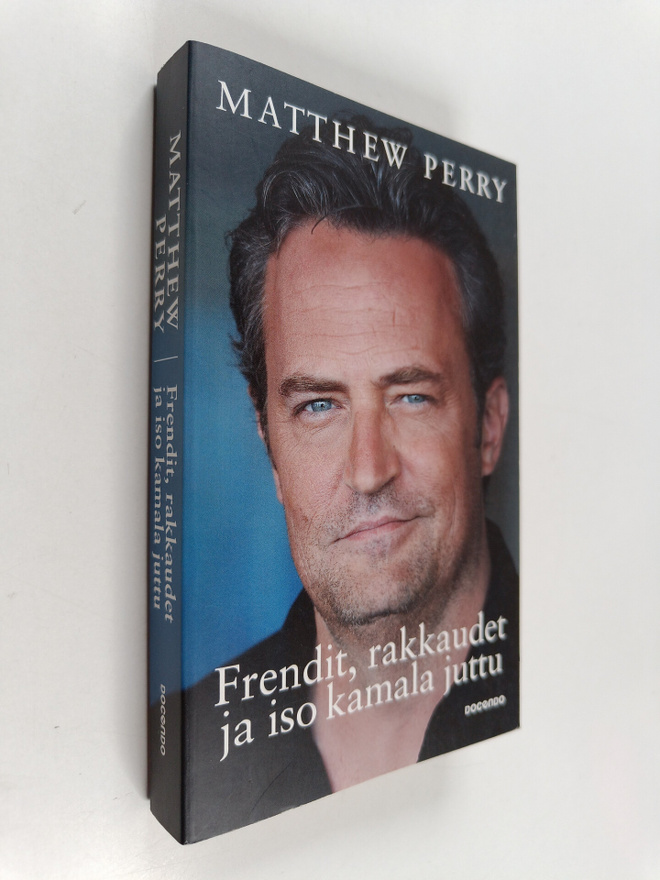 Matthew Perry : Frendit, rakkaudet ja iso kamala juttu