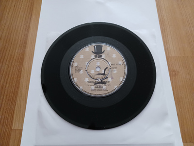 Närhi – Vieraat Huoneet 7" orig 1978 Pop, Iskelmä uusi!