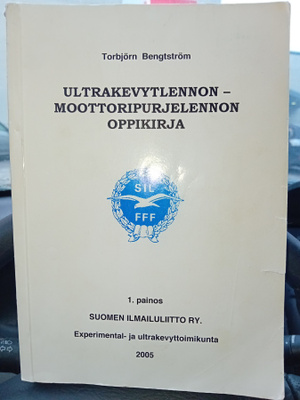 Bengström : Ultrakevytlennon - moottoripurjelennon oppikirja