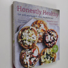 Vicki Edgson ym. : Honestly Healthy - Eat with your body ... - pikkukuva 1