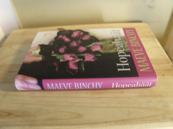Maeve Binchy Hopeahäät (sidottu)