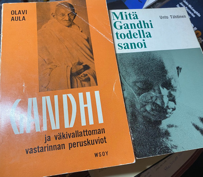 Gandhi x 2