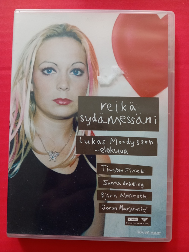 Reikä sydämessäni Suomi dvd