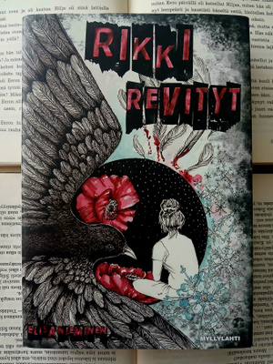 Elisa Nieminen - Rikki revityt (sid., sign.)