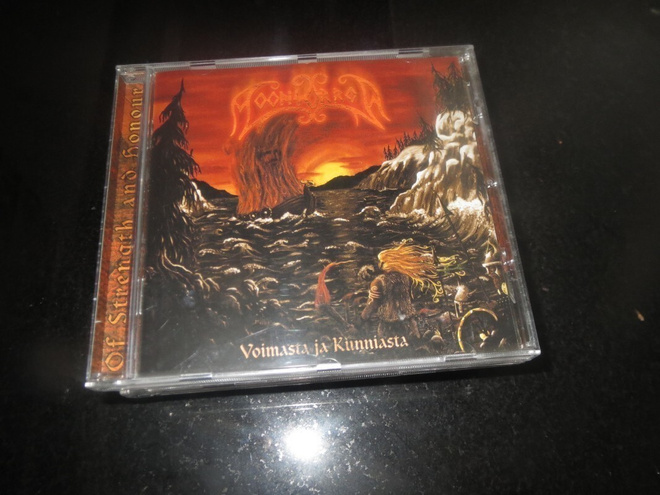 Moonsorrow Voimasta ja kunniasta  (2001, Spinefarm Records)