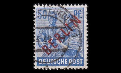 Berlin 30 o Punainen päällepainama 50 Pf (1949)