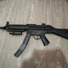 MP5 akkukäyttöinen airsoft ase - pikkukuva 1