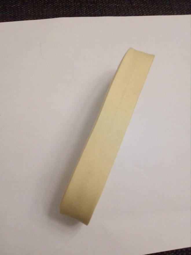 975cm vinokanttausnauhaa