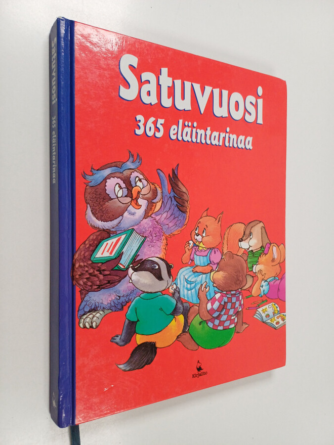 Wilfried Carstens : Satuvuosi : 365 eläintarinaa