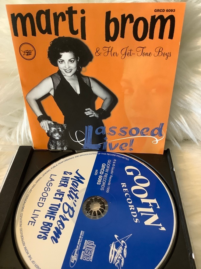 MARTI BROM & HER JET-TONE BOYS:LASSOED LIVE!