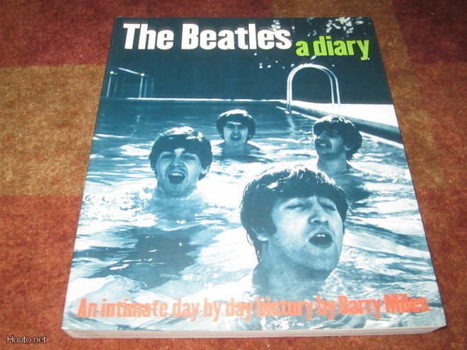 THE BEATLES DIARY - engl kirja 320 s.