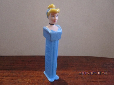 Pez karkki kone