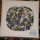 Arabia ESTERI TOMULA - Vaccinium Myrtillus seinälautanen - pikkukuva 1