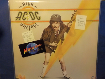 AC/DC - HIGH VOLTAGE M-/M- LP
