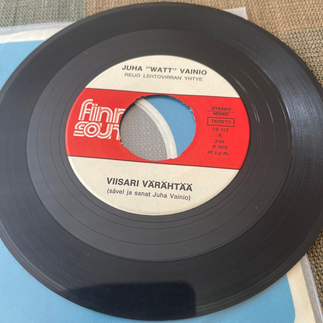 JUHA ” WATT ” VAINIO: Viisari värähtää * Vanhat….*FIN 1972