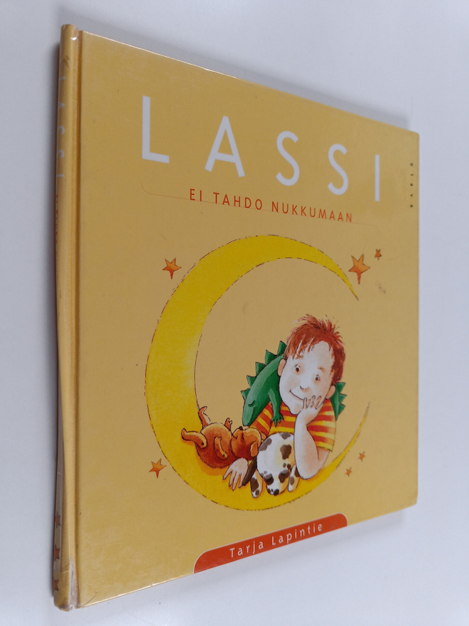 Tarja Lapintie : Lassi ei tahdo nukkumaan