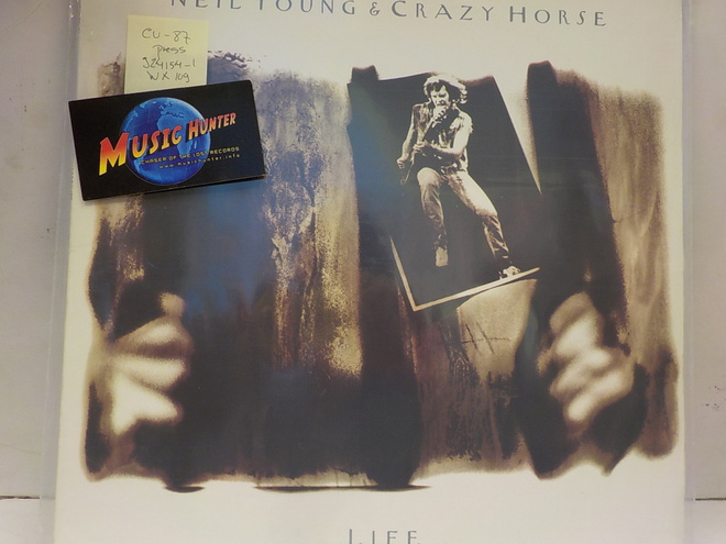 NEIL YOUNG & THE CRAZY HORSE - LIFE EX+ EX+ LP