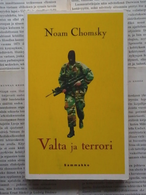 Noam Chomsky - Valta ja terrori (pokkari)