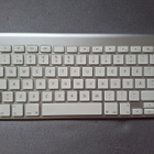 Langaton näppäimstö Apple A1314, toimii myös Windowsissa - pikkukuva 1