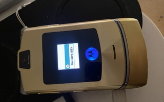 Motorola puhelin Razr V3i DOLCE GABBANA