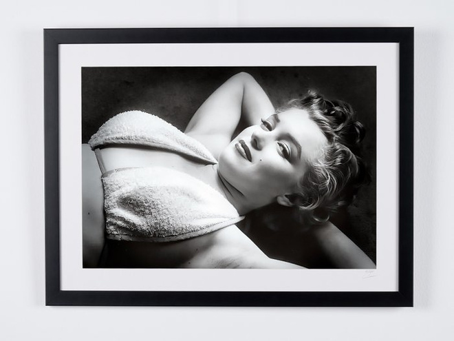 Marilyn Monroe 1952 - 1 -  Luxury Wooden Framed 70X50CM