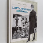 Jukka I. Mattila : Lottapukujen historia - pikkukuva 1