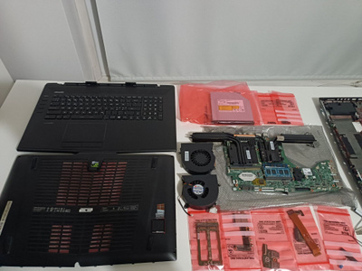 GTX980M, i7-4710HQ, 20GB DDR3, projektiläppäri