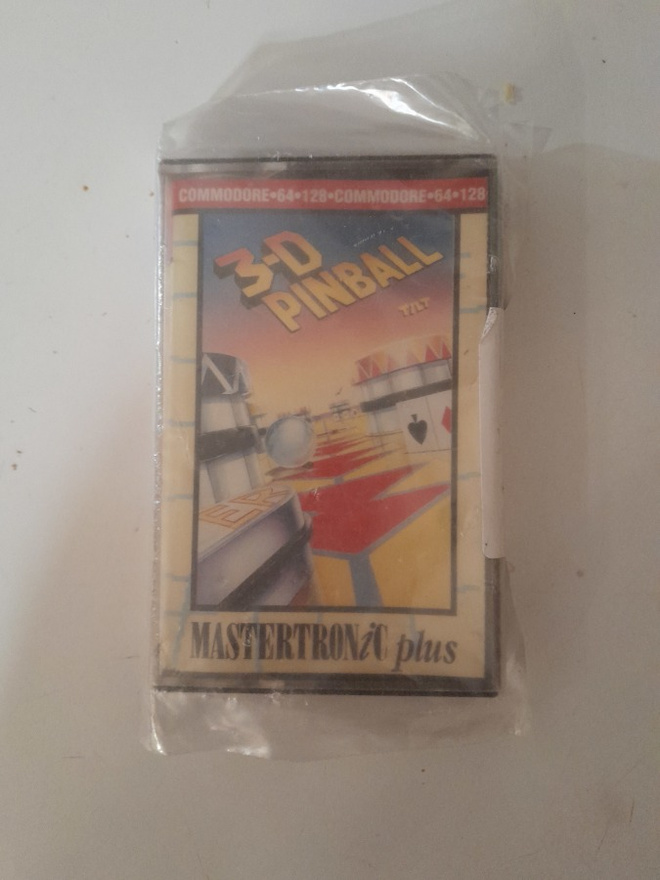 C64 3-D Pinball (Mastertronic) alkuperäisrasiassaan